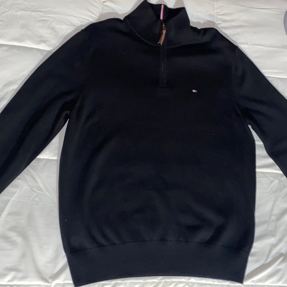 Mens Black Tommy Hilfiger sweater, Worn Once, Size Large